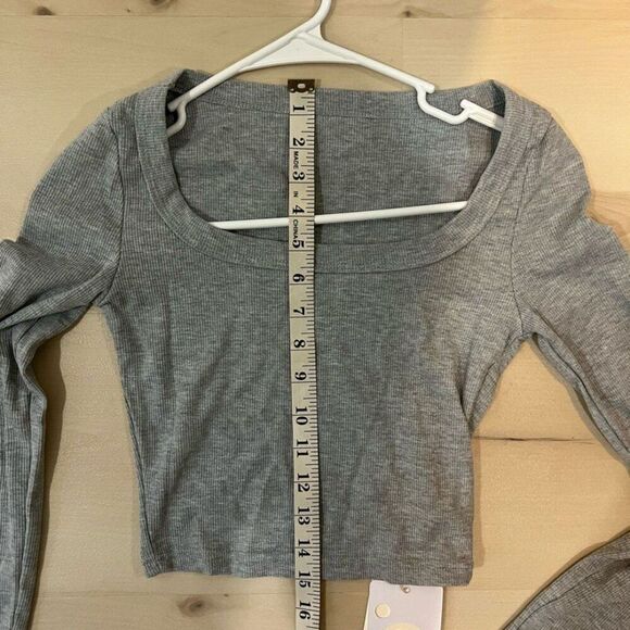 Commense NWT Grey Fall Chic Ribbed Knit Long Sleeve Cropped Top Women XS - Picture 7 of 7